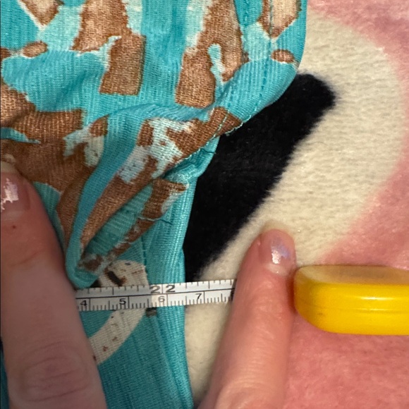 3/$30 Model France Turquoise Rhinestone Top - Picture 4 of 6